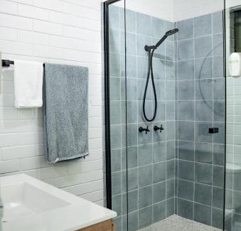 Meikleville Hill Apartment | Michaels by the Sea