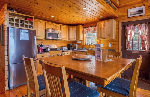 Rangeley House | 🐾Michaud Mountain Chalet - Private cabin with incredible views of Rangeley Lake! Dog Friendly