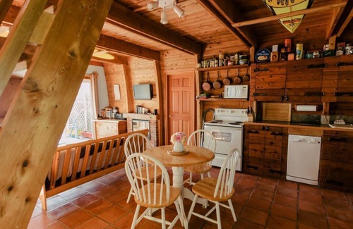 Tofino Cabin | Michel's Cabin, Tofino B.C.