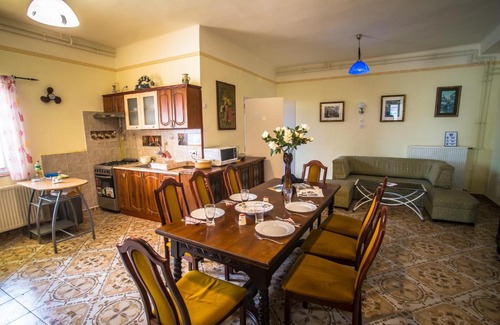 Tiszakecske Apartment | Mickey's Thermal Apartments