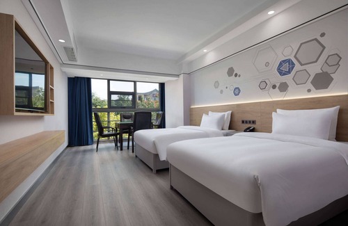 Guandu Hotel | Microtel by Wyndham Kunming Guandu