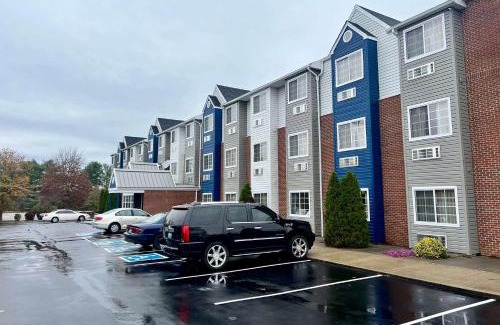 Georgetown Hotel | Microtel Inn Georgetown - Lexington North