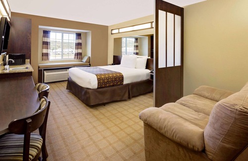 Southside Hotel | Microtel Inn & Suites by Wyndham Prairie du Chien