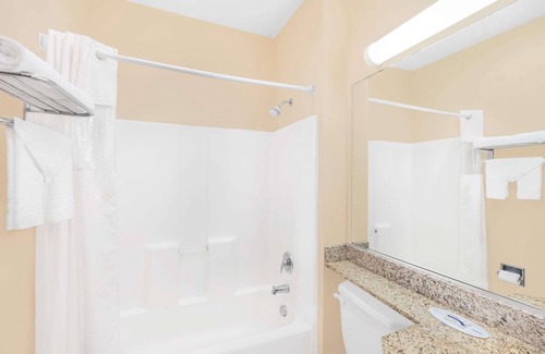 Aransas Pass Hotel | Microtel Inn & Suites by Wyndham Aransas Pass/Corpus Christi