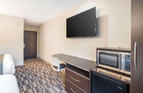 Brooksville Hotel | Microtel Inn & Suites by Wyndham Brooksville