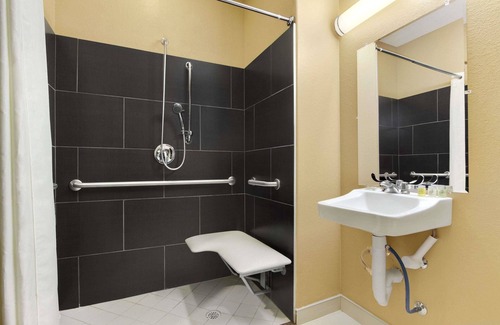 Round Rock Hotel | Microtel Inn & Suites by Wyndham Round Rock