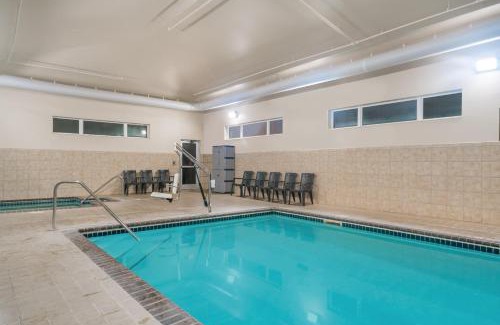Springfield Hotel | Microtel Inn & Suites by Wyndham Springfield