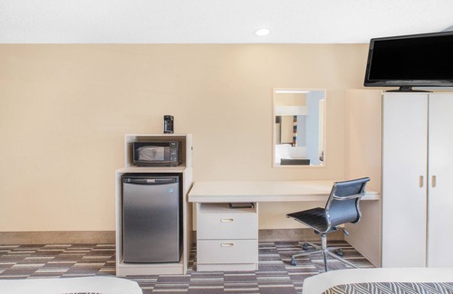 Clear Lake Hotel | Microtel Inn & Suites By Wyndham Clear Lake