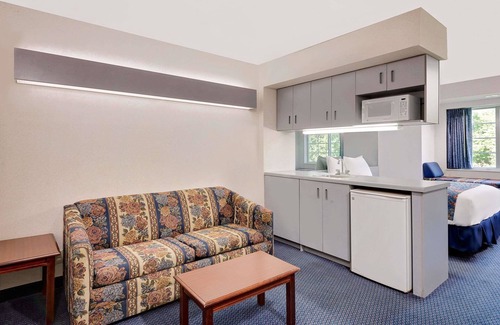 Maugansville Hotel | Microtel Inn & Suites by Wyndham Hagerstown by I-81