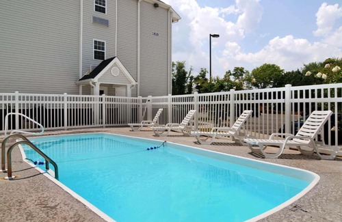 Normal Hotel | Microtel Inn & Suites by Wyndham Huntsville