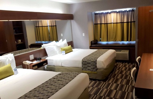 Bellevue Hotel | Microtel Inn & Suites by Wyndham Bellevue/Omaha