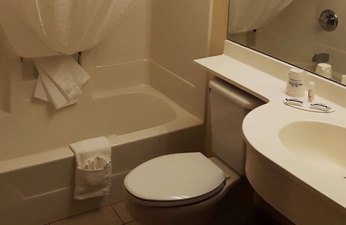 Bellevue Hotel | Microtel Inn & Suites by Wyndham Bellevue/Omaha