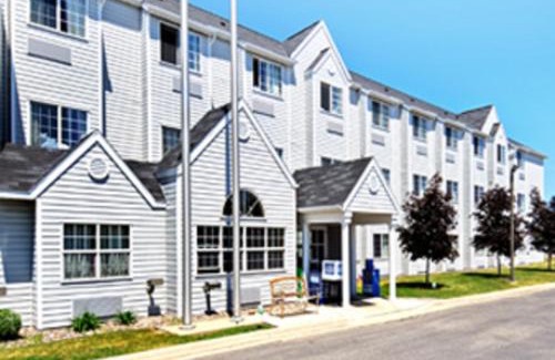Rochester Hotel | Microtel Inn & Suites by Wyndham Rochester North Mayo Clinic