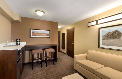Weyburn Hotel | Microtel Inn & Suites by Wyndham Weyburn