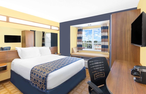 Kearney Hotel | Microtel Inn & Suites by Wyndham Kearney