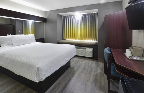 Meridian Hotel | Microtel Inn & Suites by Wyndham Meridian