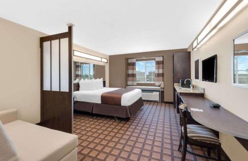 Midland Hotel | Microtel Inn & Suites by Wyndham