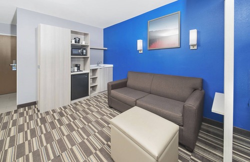 Bethel Hotel | Microtel Inn & Suites by Wyndham Bethel/Danbury