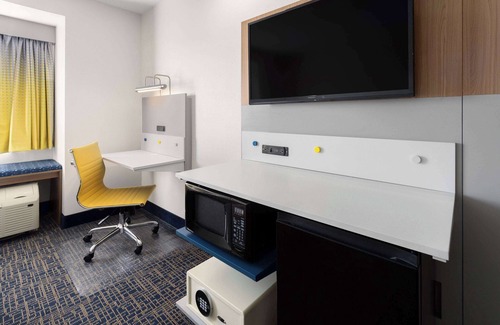 Dover Hotel | Microtel Inn & Suites by Wyndham Dover