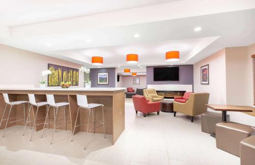Fort McMurray Hotel | Microtel Inn & Suites by Wyndham Fort McMurray