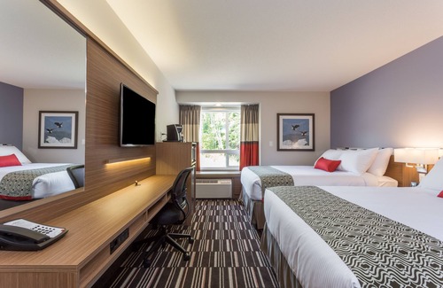 Fort McMurray Hotel | Microtel Inn & Suites By Wyndham Fort Mcmurray