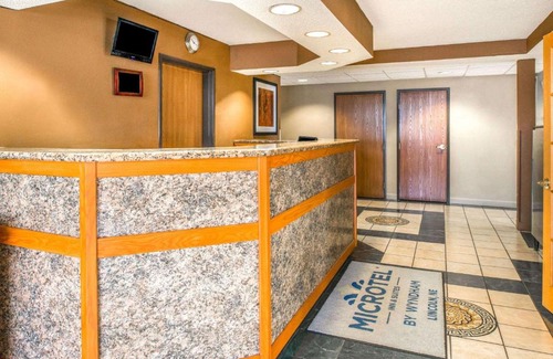 Lincoln Hotel | Microtel Inn & Suites Lincoln