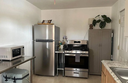 Truth or Consequences House | Mid-century Bungalow near Hot Springs for weekly/monthly rentals