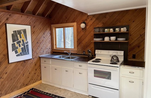 Stone Creek Cabin | Mid-century A-frame style cabin with lake views near the heart of Amish Country