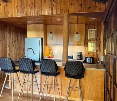 Estate Contant Apartment | Mid-Century: Caribbean Style