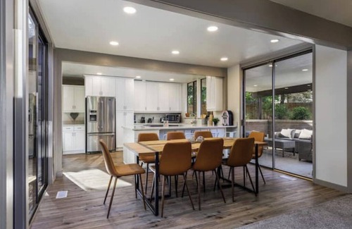 West Valley City House | Mid-Century Modern Retreat - Main House