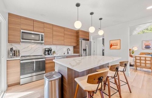 Carmichael House | Mid-Century Modern-GameRoom-Pool-Hot Tub-Sleeps10
