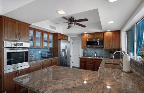 Moonridge Estates House | Mid century oasis with beautiful surroundings+ EV charger now available
