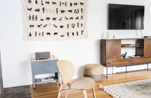 Kingston House | Mid Century Ranch in Nice Residential Neighborhood – Near Midtown Arts District