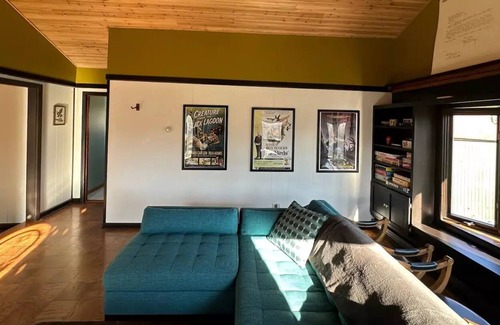 Fox Lake House | Mid Century Stunner on the Chain O'Lakes