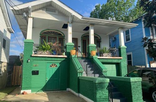 Mid-City Apartment | Mid City 2 BR- beautiful, renovated Arts & Crafts Flat