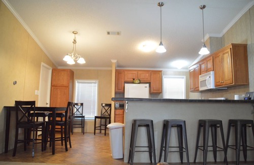 Negreet House | Mid-lake home conveniently located in quiet neighborhood with boat ramp.