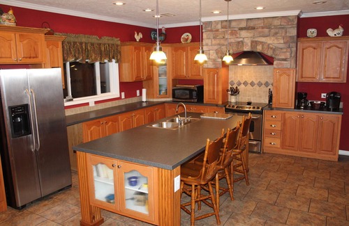 Negreet House | Mid Lake - Triple Forbes Fish Camp