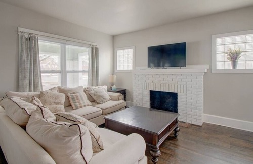 Gary House | Mid Term Rental Home In Gary, IN Buchanan