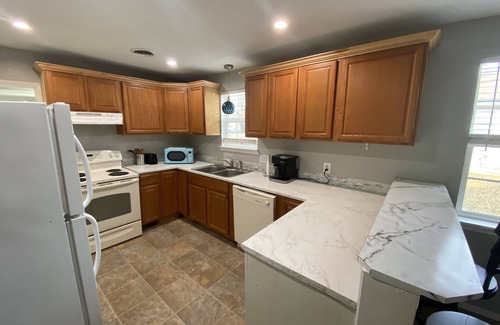 Joplin House | Mid-term stay close to hospitals and other industries in Joplin!