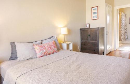 Old Southwest Apartment | Midcentury Gem in Midtown Reno