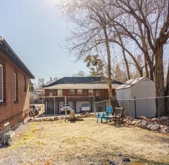 Old Southwest Apartment | Midcentury Gem in Midtown Reno