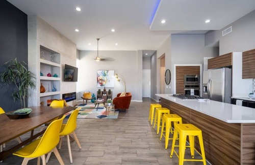 Biggs Field House | Midcentury Modern Oasis Eastside