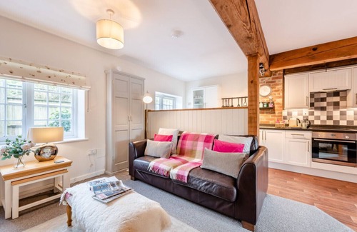 Upper Dicker House | Middle Cottage - Chiddingly