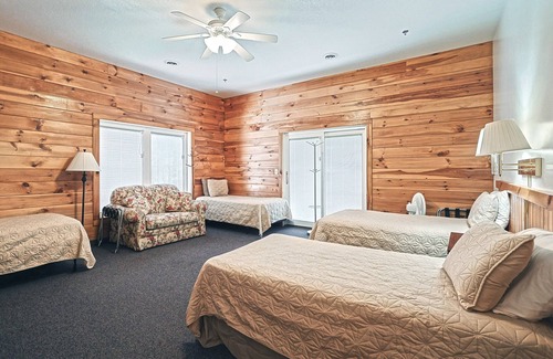 Fairfield Cabin | MIDDLE CREEK RETREAT & EVENT CENTER