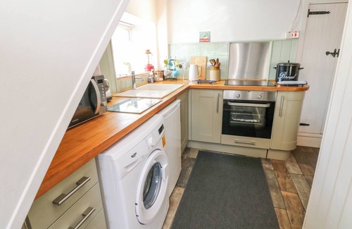 Eastgate Cottage | MIDDLEHOPE COTTAGE, pet friendly, with open fire in St John's Chapel