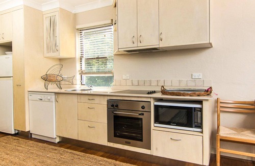 Blueys Beach Villa | Middles - Villa Manyana 02