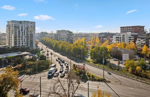 Aviatiei Apartment | Mido City Apartment with Parking and Self Check-in
