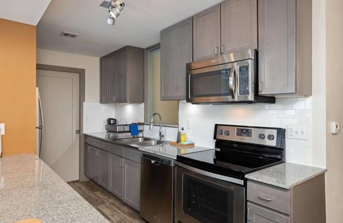 Hanover Place Apartment | ⍟ Midtown 2 bedroom Apartment ⍟
