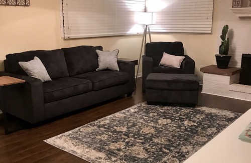 Sayles Blvd. Area House | Midtown Abi House