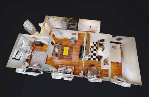 Southmoreland Apartment | Midtown Apartment Near Westport, Plaza, & Downtown